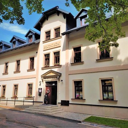Hotel Poutni Dum Králíky Dış mekan fotoğraf